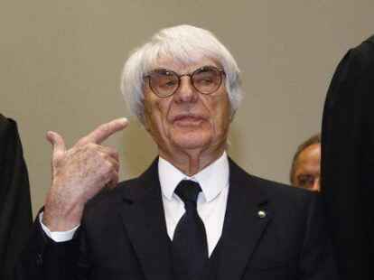 Bernie Ecclestone bei der Ankunft im M&uuml;nchner Gerichtssaal
