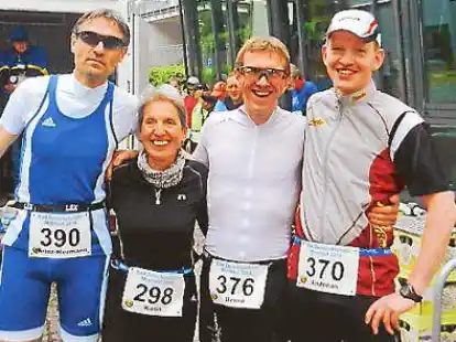 <p>Die Edewechter Triathleten starteten in Bad Zwischenahn.</p>