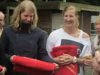 Sechs Spielerinnen verlassen den VfL Oldenburg nach der Handballsaison und haben ihren Abschied geb&uuml;hrend mit der gesamten Mannschaft und vielen anderen G&auml;sten gefeiert.