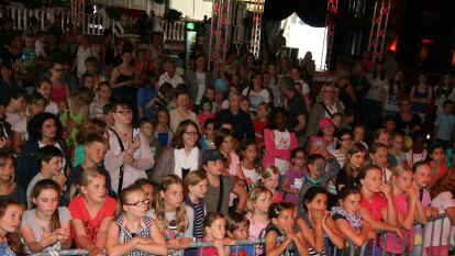 Bestens war die Stimmung beim Kindertanz.