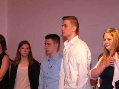 Zeugnis&uuml;bergabe