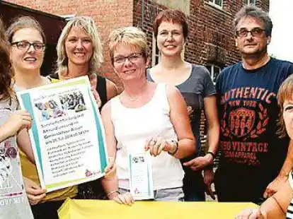 &bdquo;Lass Dich sehen, lass Dich h&ouml;ren&ldquo;: Das Orga-Team f&uuml;r das Sommerfest der ev.-ref. Kirche in Accum.