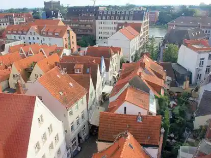 Blick  aufs Schnoor-Viertel: Am 30. und 31. August findet dort ein gro&szlig;es Familienfest statt.