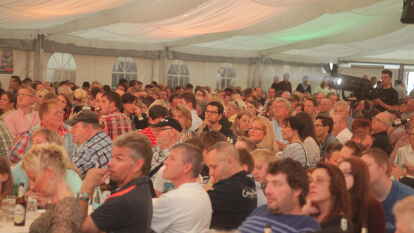 Annika Kipp und Marlene Lufen moderierten die 