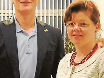 Blicken auf zehn Jahre B&uuml;rgerforum: Ralph Potthast und Angela Zierth