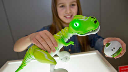 Der Zoomer Dino von Spin Master International  ist in der Kategorie &bdquo;SchoolKids&ldquo; f&uuml;r den &bdquo;Toy Award&ldquo;  nominiert.