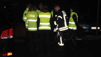 Zahlreiche Einsatzkr&auml;fte suchten nach dem Vermissten.