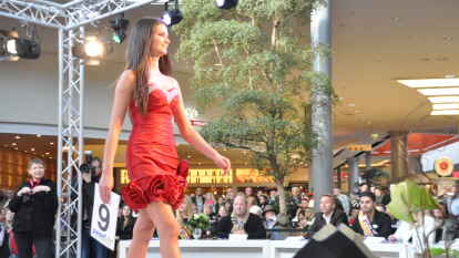 Wahl zur Miss Norddeutschland im Famila Einkaufsland Wechloy