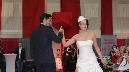 Prominentes Model bei den Modenschauen war     Ex-&bdquo;Bachelor&ldquo; Jan Kralitschka.