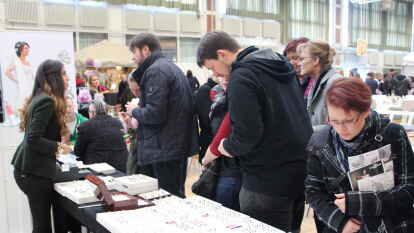 Auch Trauringe fehlten nicht.