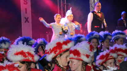 Kinderfasching im Festzelt an der Raiffeisenstra&szlig;e