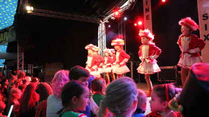 Kinderfasching im Festzelt an der Raiffeisenstra&szlig;e