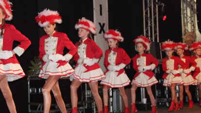 Kinderfasching im Festzelt an der Raiffeisenstra&szlig;e