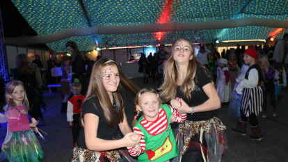 Kinderfasching im Festzelt an der Raiffeisenstra&szlig;e