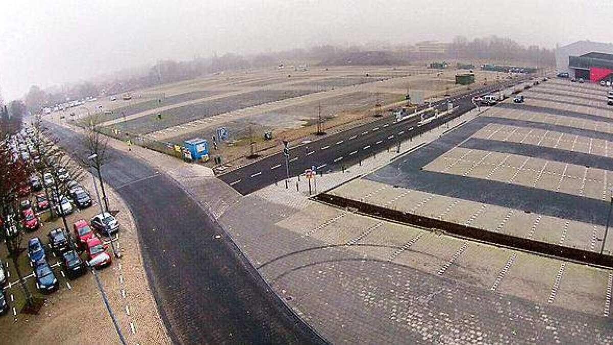 200 kostenfreie Parkplätze bei Weser-Ems-Halle