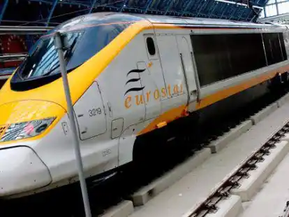 Ein Eurostar-Zug steht im Bahnhof St.Pancras.