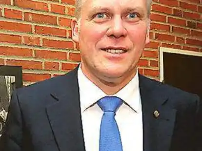 Hat bei der Innung des Kraftfahrzeughandwerks im Landkreis die Z&uuml;gel in der Hand: Sven Plack&uuml;ter.