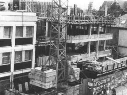 Im M&auml;rz 1973 stand der Rohbau bis zum zweiten Stockwerk.
