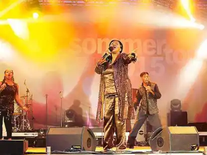 <p>Ma Baker:  Boney M lieferten eine tolle Show ab. Tausende feierten vor der B&uuml;hne   die legend&auml;re Gruppe aus den 70ern. Frontfrau Liz Mitchell (Mitte) lieferte bei dem knapp einst&uuml;ndigen Konzert einen Hit nach dem anderen.</p>