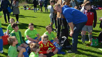 Elf Mannschaften aus sechs Grundschulen gingen bei dem Wettkampf auf Torejagd.