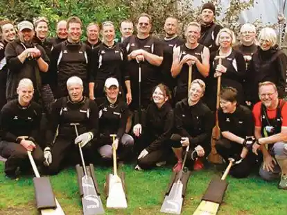 Beendeten die Sommersaison mit einem f&uuml;nften Platz: Die Underwater Dragons aus Berne. Die Drachenbootpaddler nehmen jetzt das Wintertraining auf.