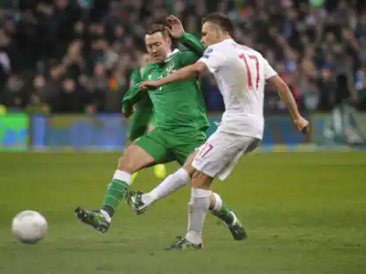 Irlands Aiden McGeady (links) in Aktion.