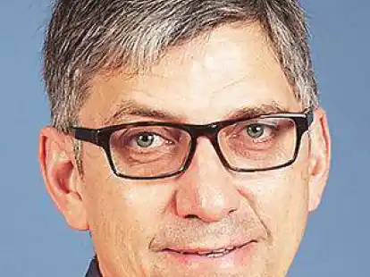 <p>                <span>            Bald Seelsorger in Friesland? Christoph Felten             .</span>    </p>