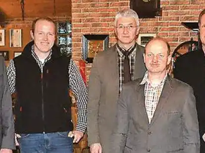 <p>Landvolkversammlung: Die Vorstandsmitglieder  Renke Poppe und Wolfgang Molle (v.l.), Gunnar Jaborg, Referent vom Beratungsring , Kreisgesch&auml;ftsf&uuml;hrer  Bernhard Wolff, Kassenwart Herwig Blankemeyer, Schriftf&uuml;hrer  Uwe Sudbrink, Vorsitzender Ingo Wachtendorf. </p>