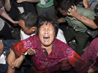 Der Schmerz &uuml;ber den Verlust ihrer Angeh&ouml;rigen sitzt tief: Die Hinterbliebenen von  zw&ouml;lf Opfern fordern nun Entsch&auml;digung.