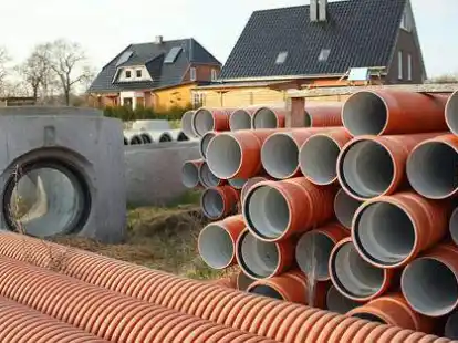 F&uuml;r den Abwasseranschluss m&uuml;ssen private Bauherren oft selbst sorgen.