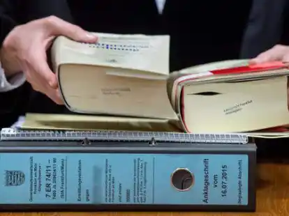 Im Prozess gegen Mitarbeiter der Deutschen Bank ist das Urteil gefallen.