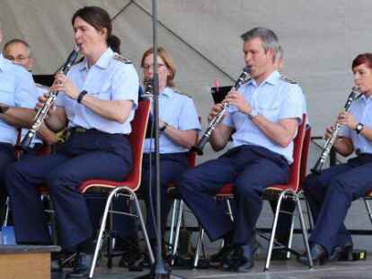 Die Musiker sorgten mit festlichen und schwungvollen St&uuml;cken f&uuml;r Stimmung.