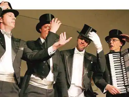 Keine Kinder von Traurigkeit: Die Herren von &bdquo;Grammophon & Schellack&ldquo; haben nicht nur Musik im Gep&auml;ck, wenn sie in der Zufluchtskirche auftreten