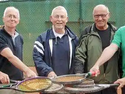 Holte am Wochenende einen Punkt: die Herren-60-Mannschaft des SV Brake. Im Sommer war sie souver&auml;ner Meister der Regionsliga geworden.