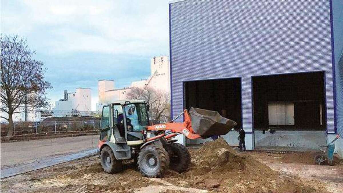 Maco baut Zentrallager für Poco