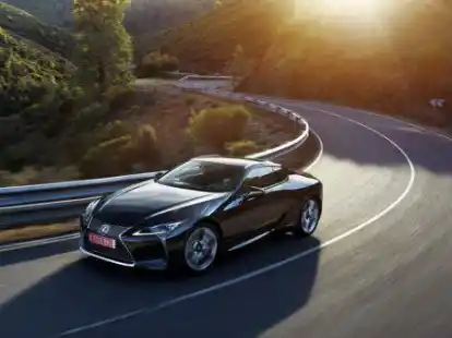 Sportliches Luxuscoup&eacute;: Der LC von Lexus soll im Sommer f&uuml;r knapp unter 100 000 Euro auf den Markt kommen.