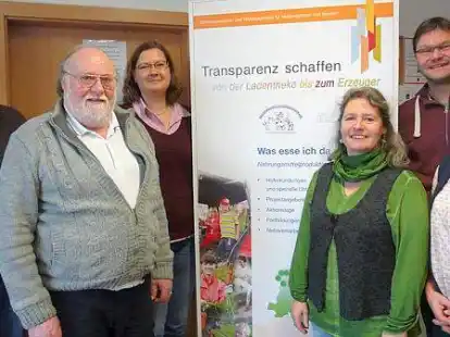 Netzwerker: (von links) Edzard de Buhr, Holger Krahe (beide AK Schlachtm&uuml;hle), Maren Ziegler (LHV Aurich), Jutta Pals (WUZ Leer), Roland Morfeld (Schulbauernhof Wiegboldsbur), Anke Eden-J&uuml;rgens Kreislandfrauen-Verband Friesland/WHV).