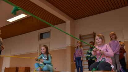 Um das Mini-Sportabzeichen zu erhalten, waren die Kinder an mehreren Stationen gefordert - auch in puncto Fantasie.