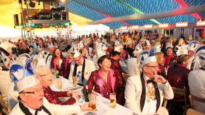 N&auml;rrische Stimmung beim GGV-Fr&uuml;hschoppen