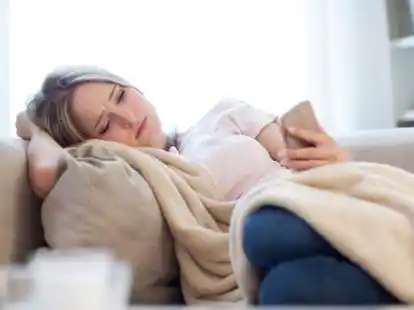 Das tut weh: Wer den Ex weiterhin auf Social Media &uuml;berwacht, tut sich schwer, ihn loszulassen.