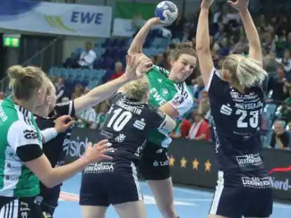 Starke Leistung der Oldenburger Handballdamen gegen Leipzig.