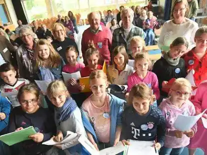 Vor dem Wettbewerb:  Der Stadtentscheid zum   27. Plattdeutschen Lesewettbewerb  wurde in der Katholischen  Grundschule Eversten ausgetragen.