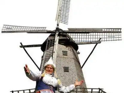 Pago Balke wechselt w&auml;hrend der F&uuml;hrung gerne mal die Rolle &ndash; so wie hier als Antje Kaskop.