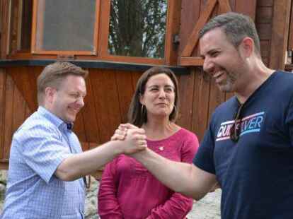 Verstehen sich super: B&uuml;rgermeister Jan Edo Albers (links) und B&uuml;rgermeister Jordi Mayor.