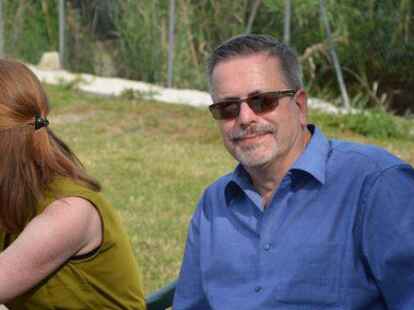 Die jeversche Delegation besuchte auch Ruth Palomero und Asela Garc&iacute;a in ihrem Garten.