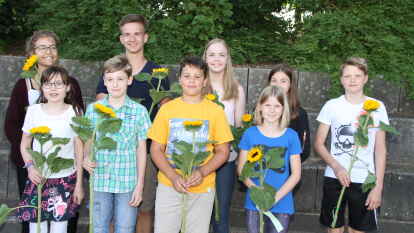 Am letzten Schultag ehrte das Gymnasium Wildeshausen seine erfolgreichen und sozial engagierten Sch&uuml;lerinnen und Sch&uuml;ler. Verabschiede wurden die Lehrer Dr. Martin Pfahl, Carsten Thienemann, Ulrike Hartmann und Ulrich Imig