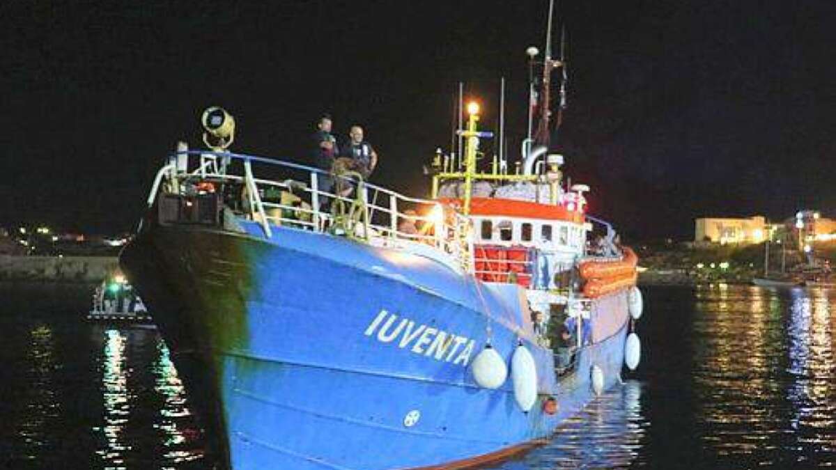 Schiff „Iuventa“ an Kette gelegt