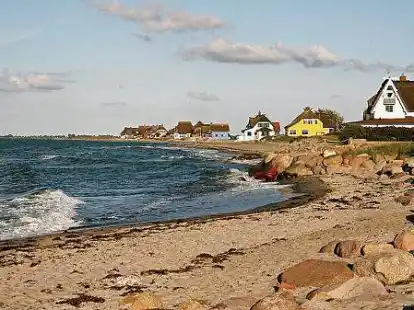 Ein Haus am Meer &ndash; davon tr&auml;umen viele. Damit einem die Freude daran nicht bald vergeht,  kann die Entscheidung anhand einer Checkliste gepr&uuml;ft werden.