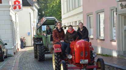 Umzug Br&uuml;llmarkt in Jever