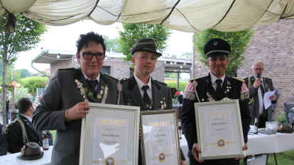 Sch&uuml;tzenfest Gro&szlig;enkneten: Musik und Ehrungen geh&ouml;rten am Samstag zum gem&uuml;tlichen Abend bei K&ouml;nig Michael Kirmes.